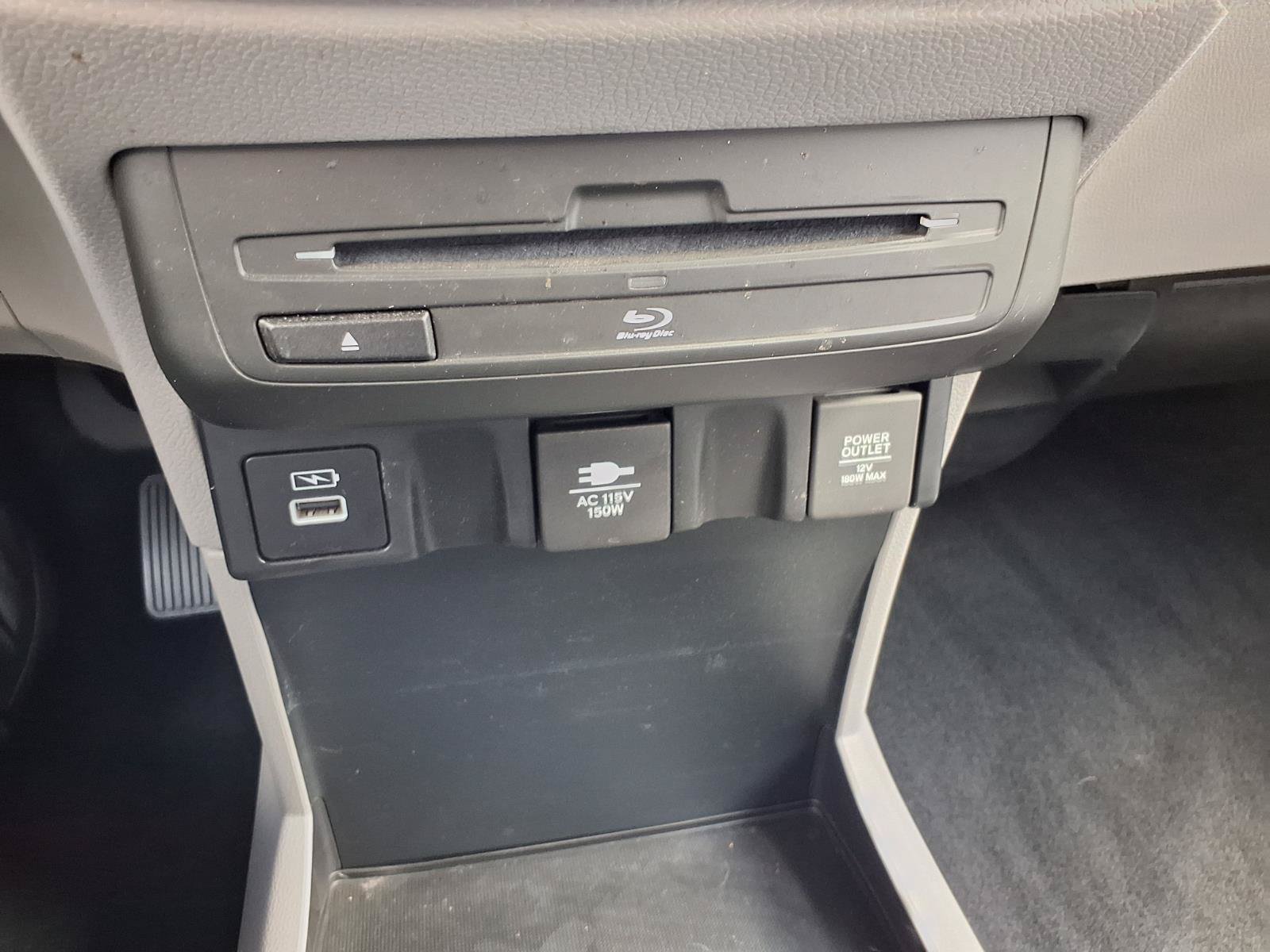 Used 2023 Honda Odyssey Elite image 8