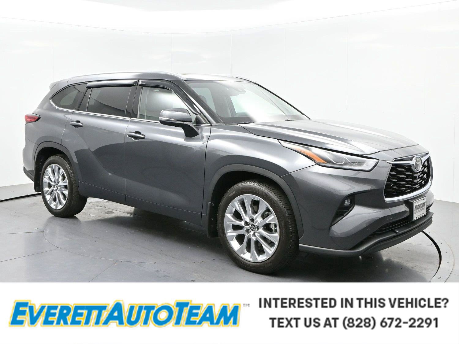 Used 2021 Toyota Highlander Limited AWD/4WD image 1