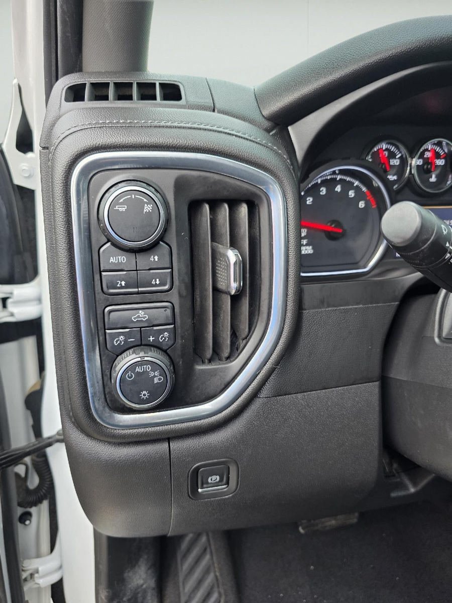 Used 2019 Chevrolet Silverado 1500 LT w/ All-Star Edition AWD/4WD image 14