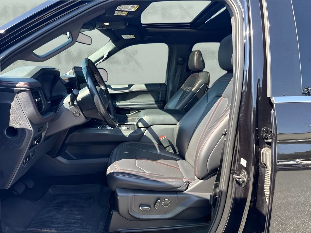 Used 2022 Ford Expedition Limited AWD/4WD image 9