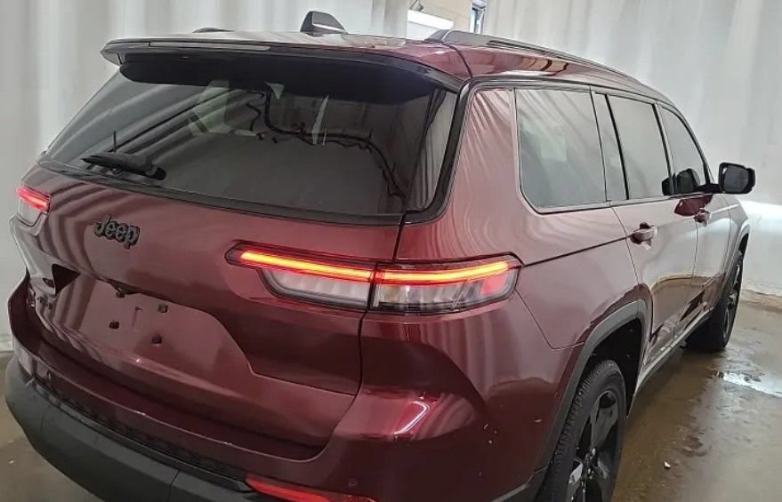 Used 2022 Jeep Grand Cherokee L Laredo AWD/4WD image 3