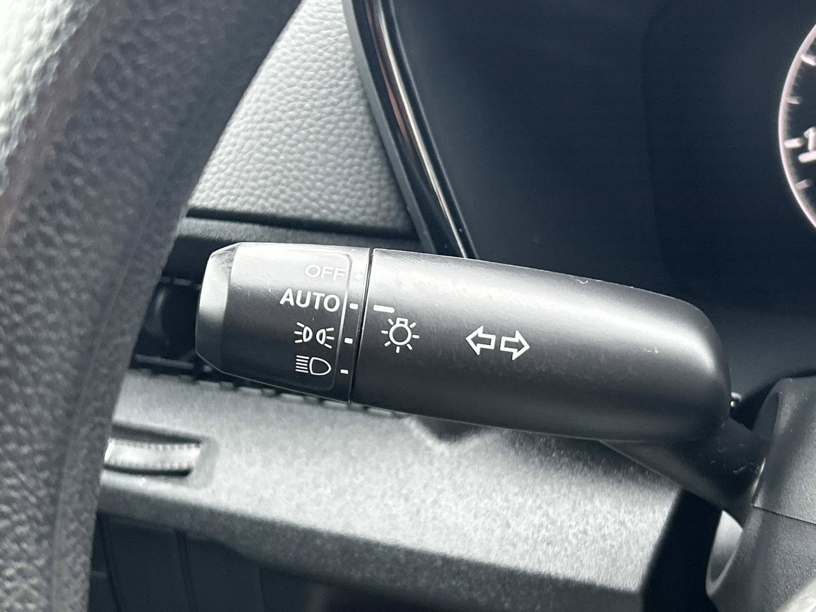Used 2025 Honda CR-V LX image 30