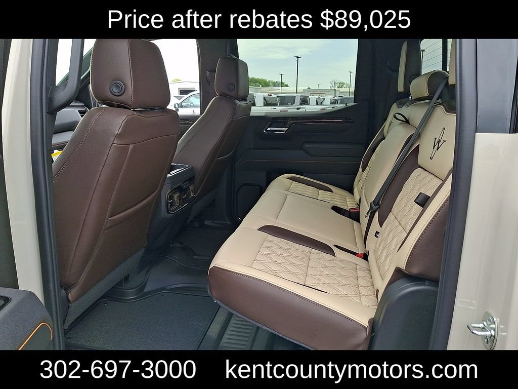 New 2026 GMC Sierra 1500 AT4 w/ Technology Package AWD/4WD image 11