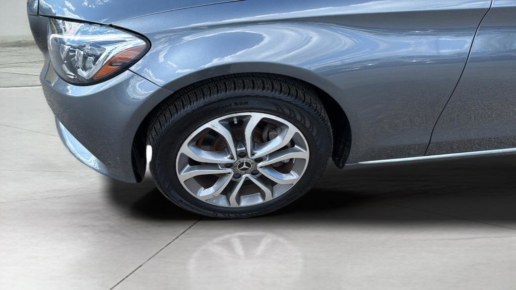 Used 2018 Mercedes-Benz C 300 4MATIC Sedan image 9