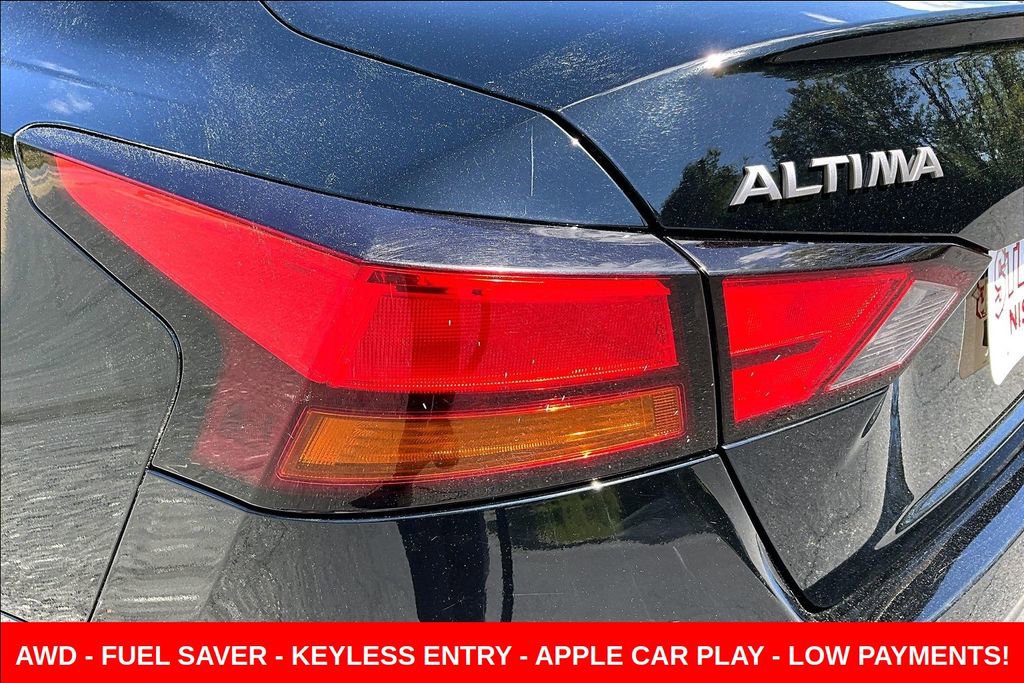 Used 2024 Nissan Altima 2.5 SV AWD/4WD image 21
