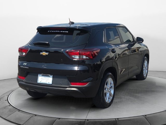 Used 2021 Chevrolet TrailBlazer LS FWD image 5