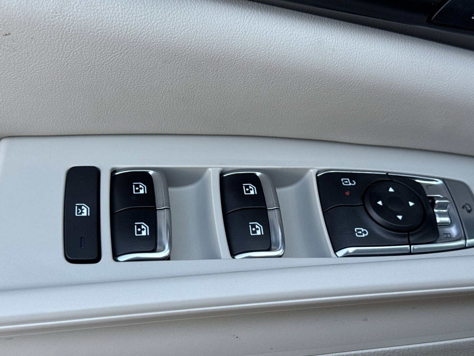 New 2026 Kia Carnival SX image 11