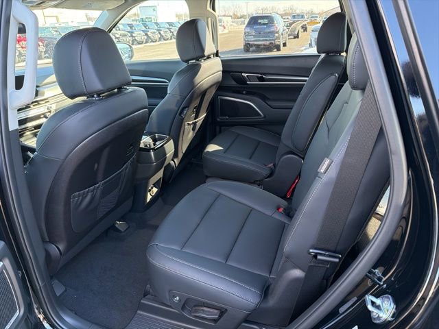 New 2025 Kia Telluride S image 8