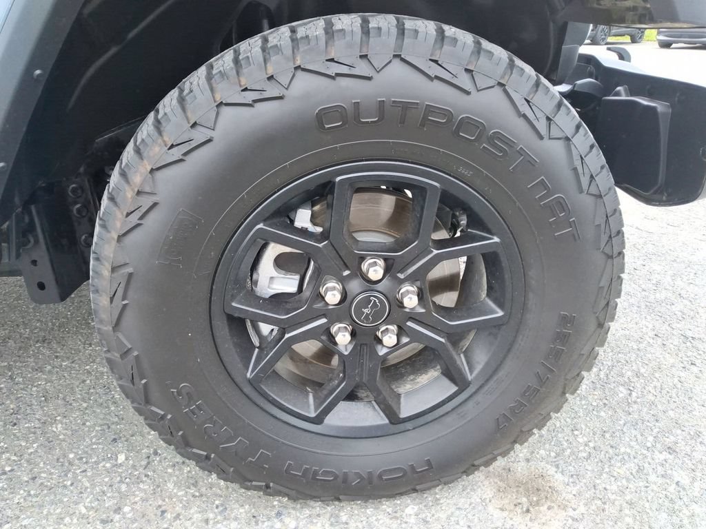 Certified 2025 Jeep Gladiator Sport AWD/4WD image 10