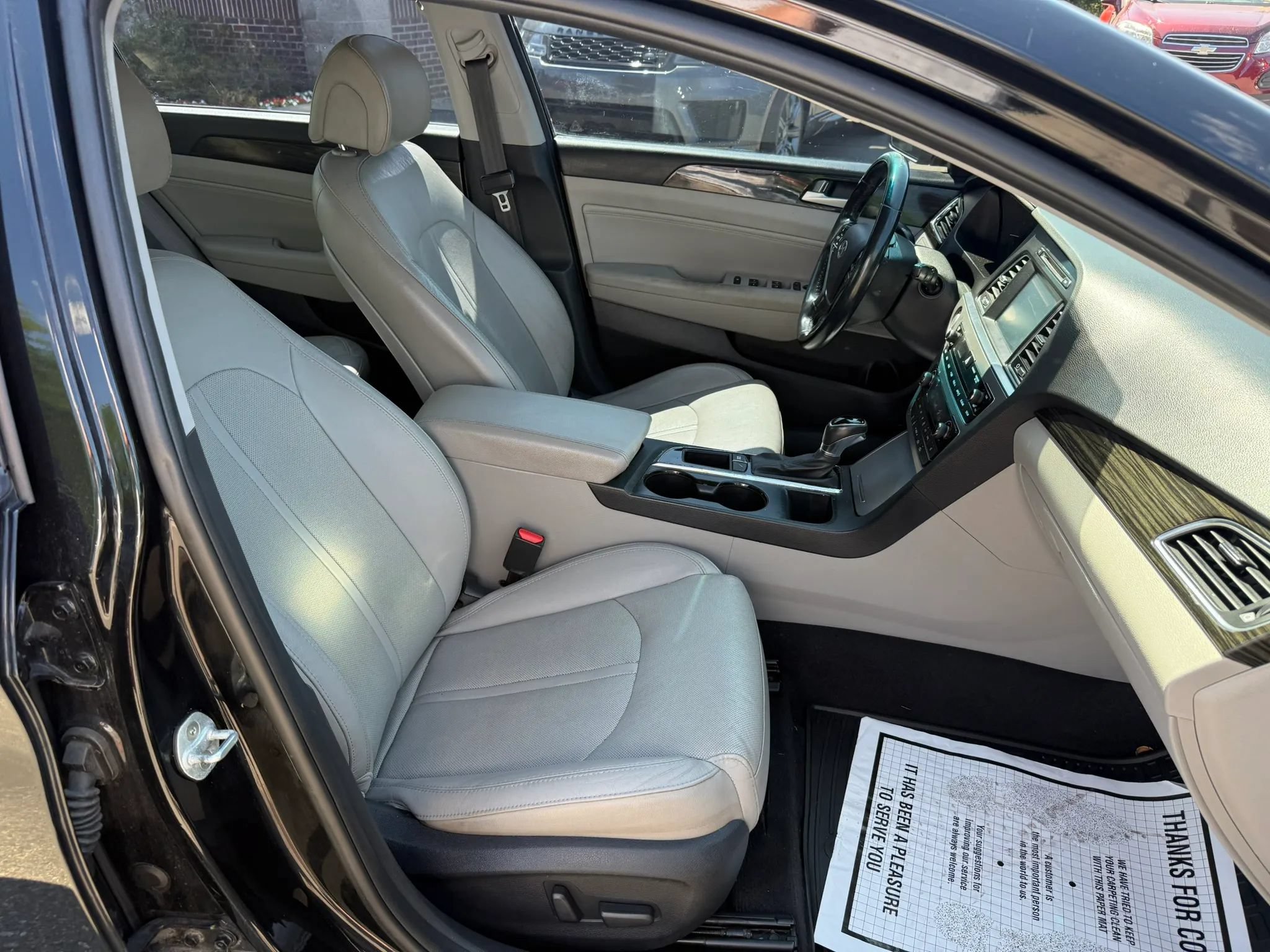 Used 2017 Hyundai Sonata Limited w/ Cargo Package FWD image 31