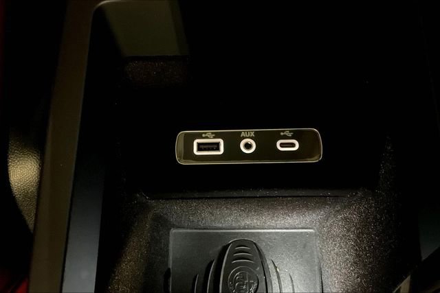Used 2022 Alfa Romeo Stelvio Veloce image 33