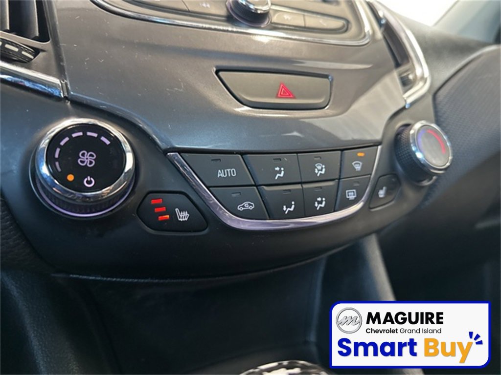 Used 2019 Chevrolet Cruze LT w/ Convenience Package image 16