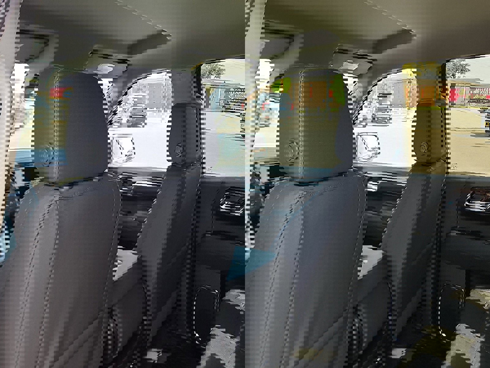 New 2026 GMC Sierra 1500 SLE RWD image 9