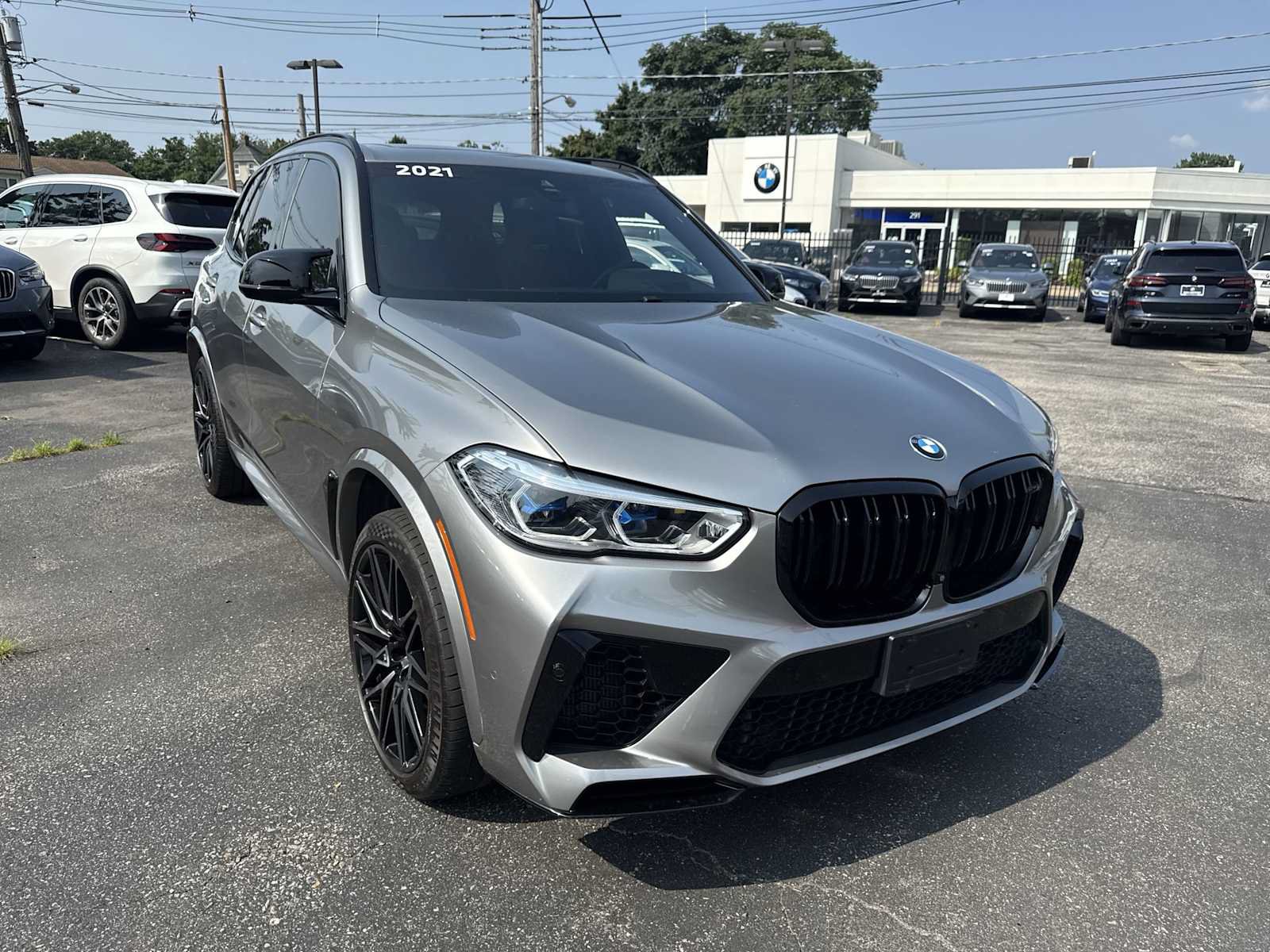 Used 2021 BMW X5 M w/ Competition Package AWD/4WD image 2