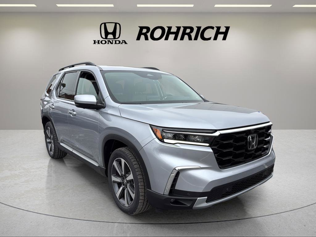 Used 2023 Honda Pilot Elite image 3