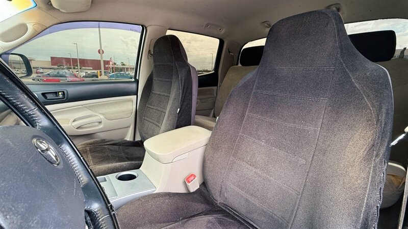 Used 2007 Toyota Tacoma PreRunner RWD image 8