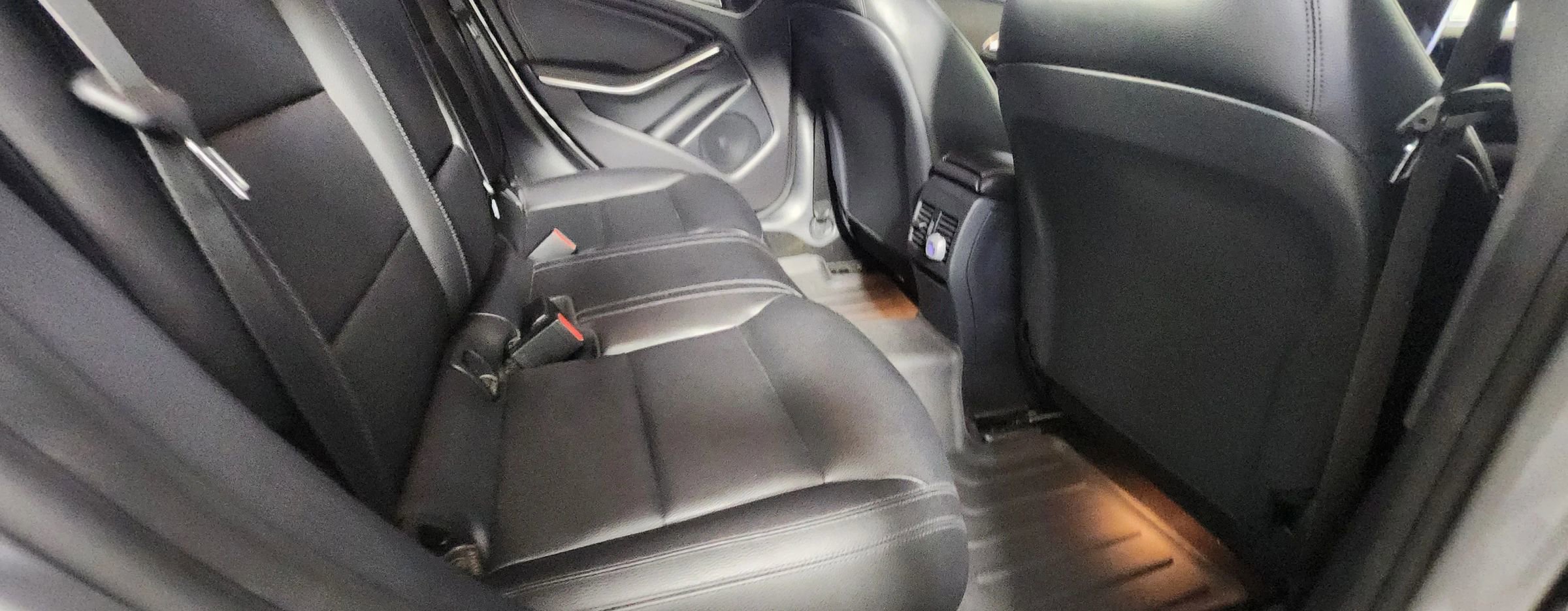 Used 2015 Mercedes-Benz CLA 250 4MATIC image 19