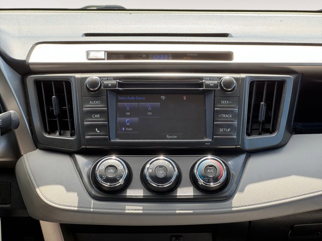 Used 2015 Toyota RAV4 LE AWD/4WD image 11