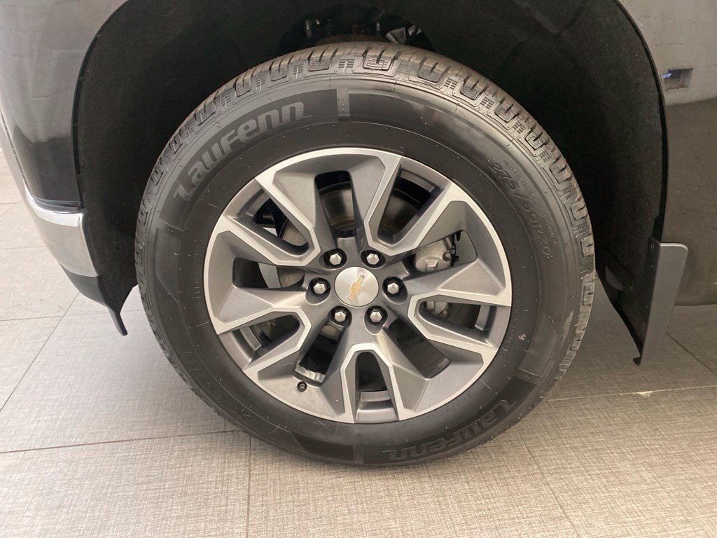 Used 2022 Chevrolet Silverado 1500 LT AWD/4WD image 10