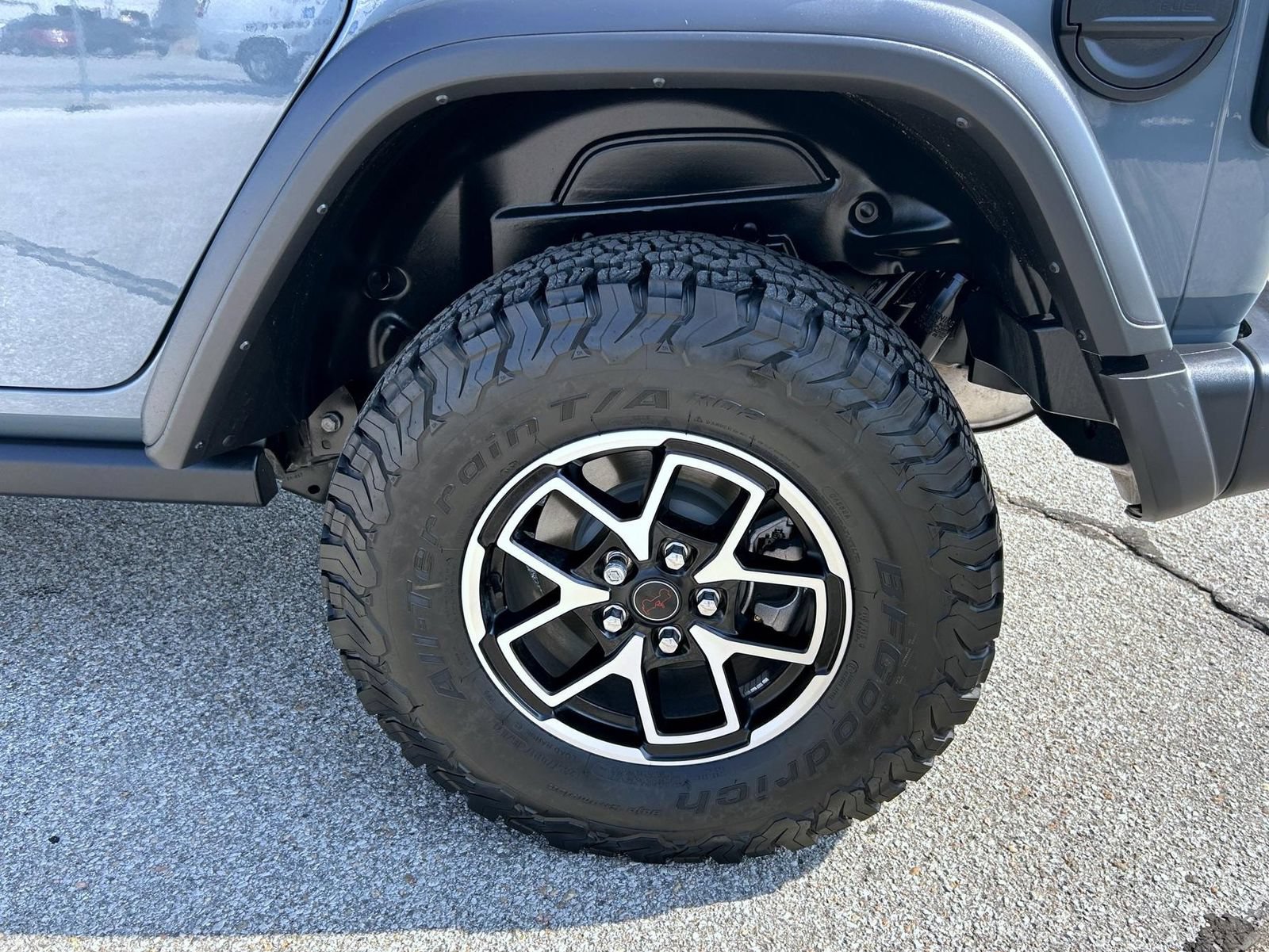 Used 2024 Jeep Wrangler Unlimited Rubicon w/ Convenience Group AWD/4WD image 23