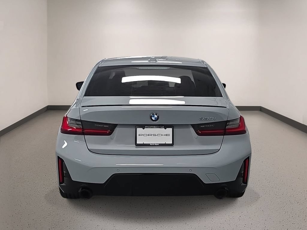 Used 2024 BMW 330i Sedan w/ M Sport Package RWD image 6