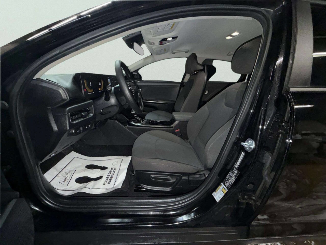 Used 2025 Kia K4 image 11