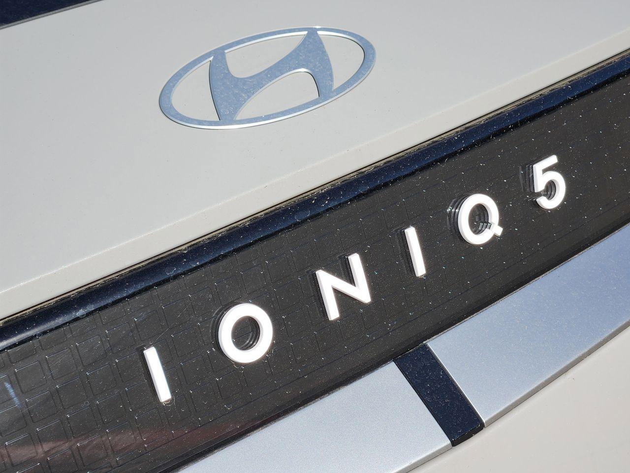 New 2026 Hyundai Ioniq 5 SEL image 8