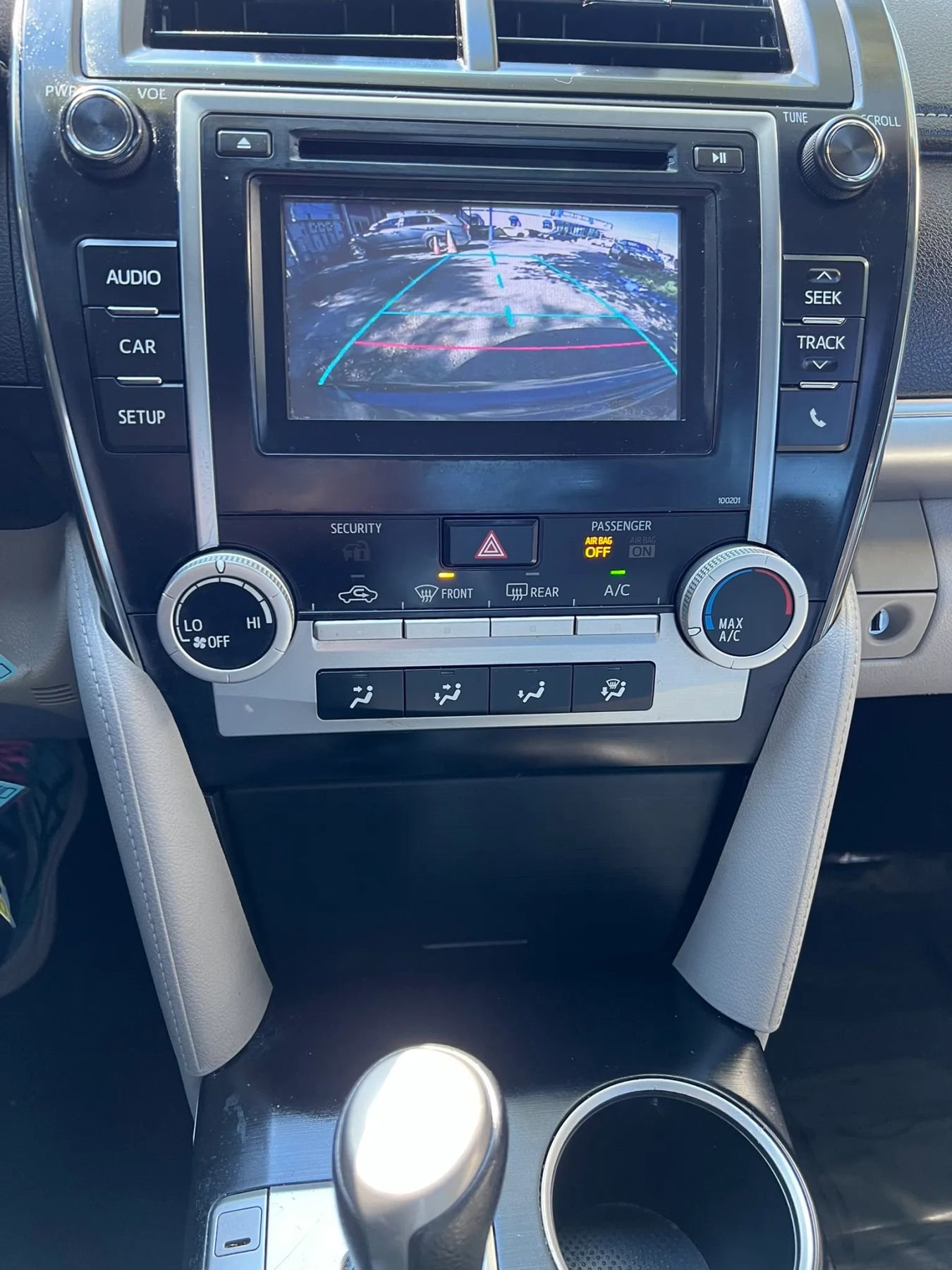 Used 2014 Toyota Camry L FWD image 12