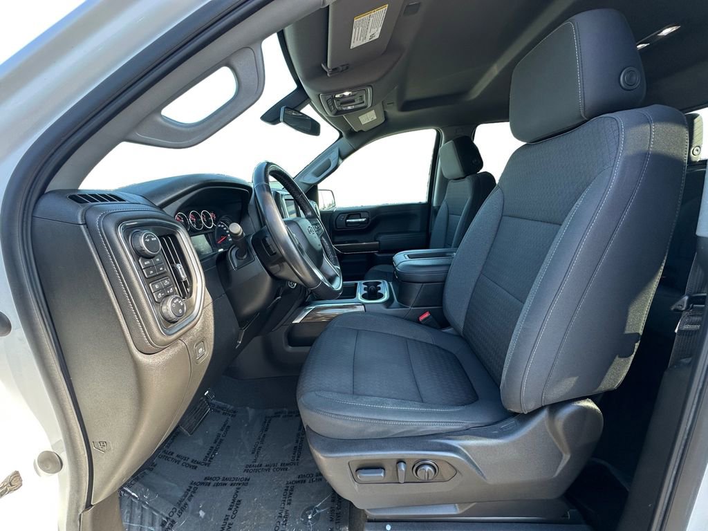 Used 2022 Chevrolet Silverado 1500 LT Trail Boss w/ Convenience Package II image 9