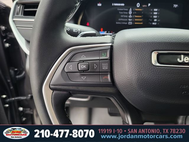 Used 2025 Jeep Grand Cherokee Laredo X RWD image 29