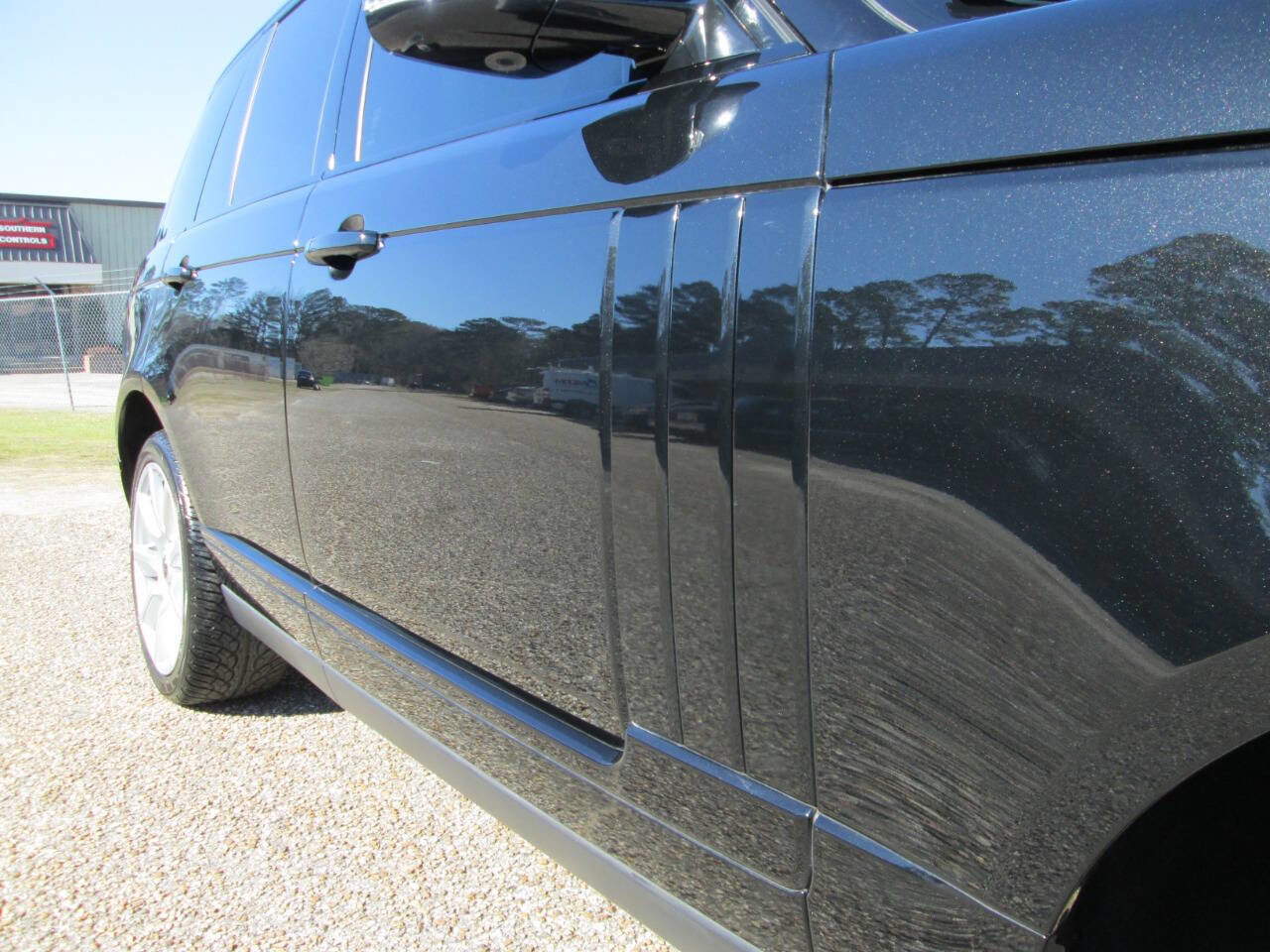 Used 2014 Land Rover Range Rover Supercharged image 76