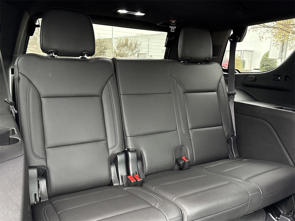 Used 2021 Chevrolet Tahoe Z71 image 18