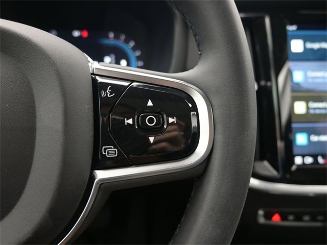 Used 2024 Volvo S60 B5 Plus image 24