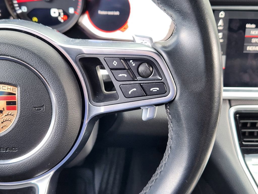 Used 2018 Porsche Panamera 4 image 17