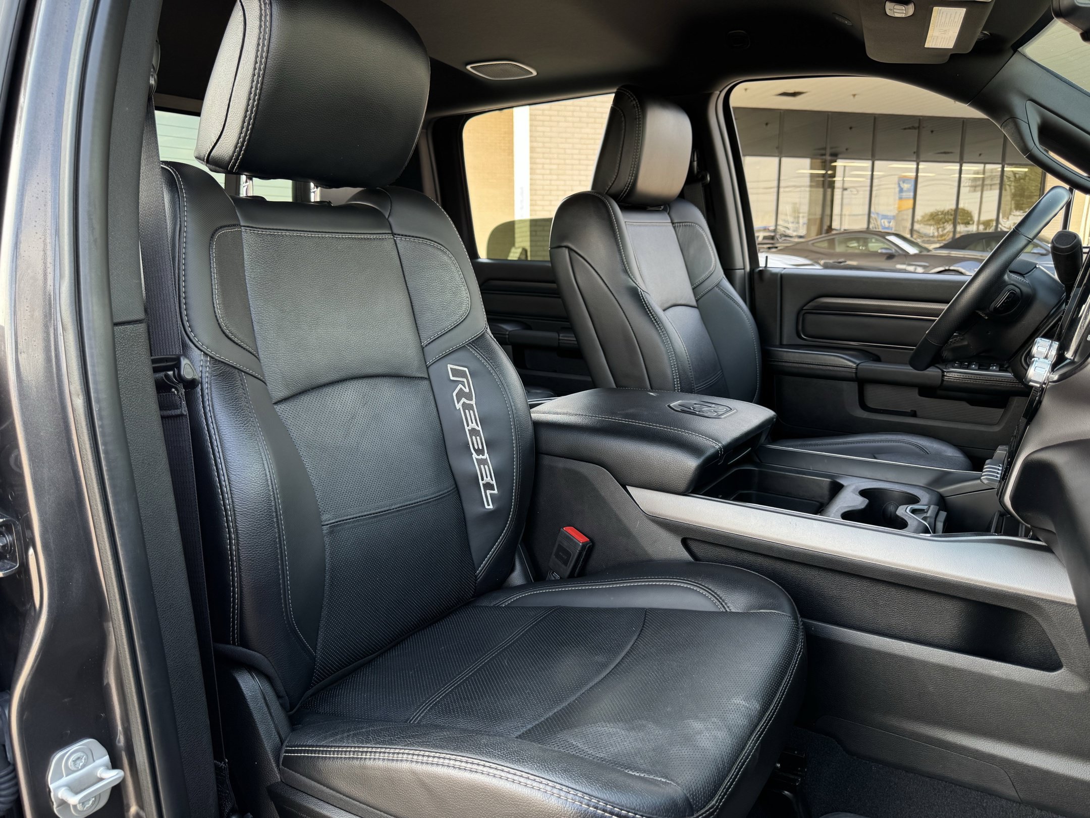 Used 2024 RAM 2500 Rebel AWD/4WD image 32