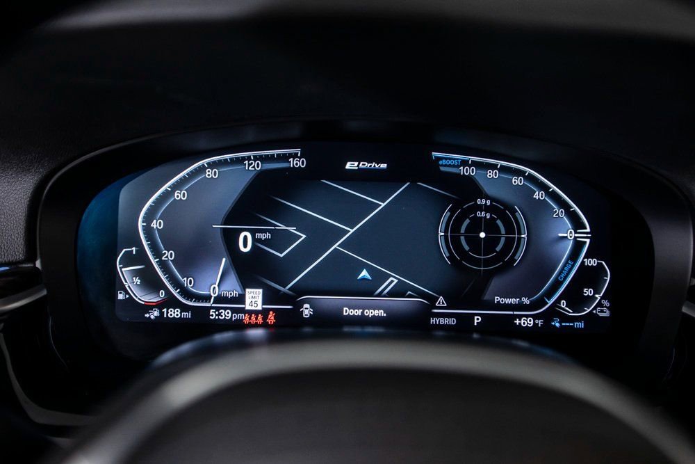 Used 2023 BMW 530e w/ M Sport Package image 24