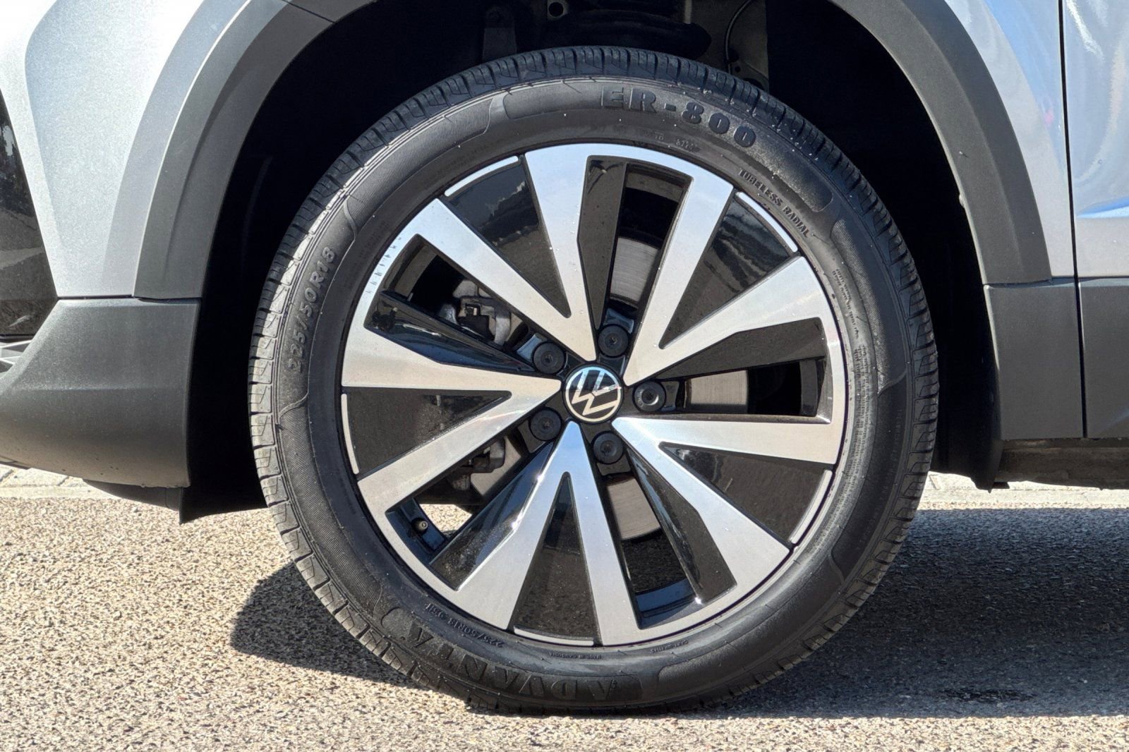 Used 2022 Volkswagen Taos SE image 25