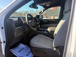 New 2026 Chevrolet Suburban LT w/ Comfort Package AWD/4WD image 12