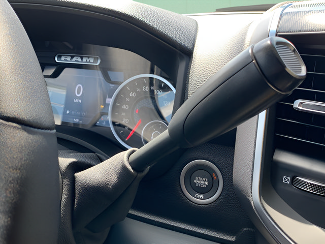 New 2025 RAM 2500 Big Horn AWD/4WD image 33