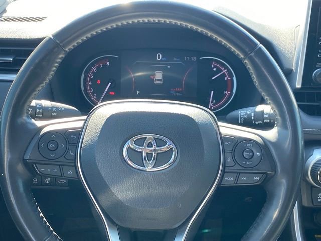 Used 2019 Toyota RAV4 Limited image 9
