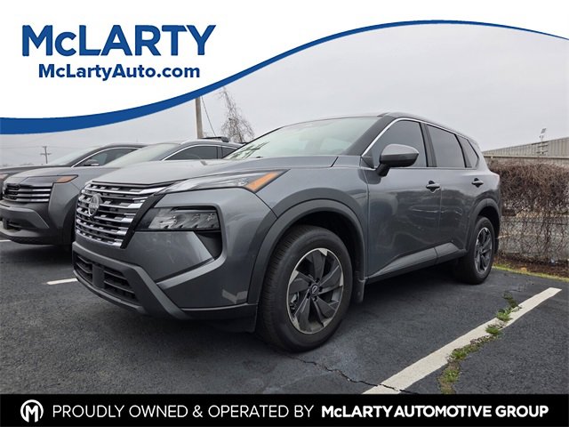 Used 2025 Nissan Rogue SV image 1