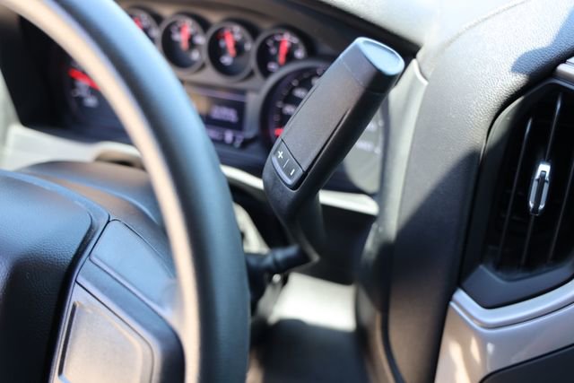 Used 2024 Chevrolet Silverado 1500 Custom Trail Boss w/ Dark Appearance Package AWD/4WD image 23