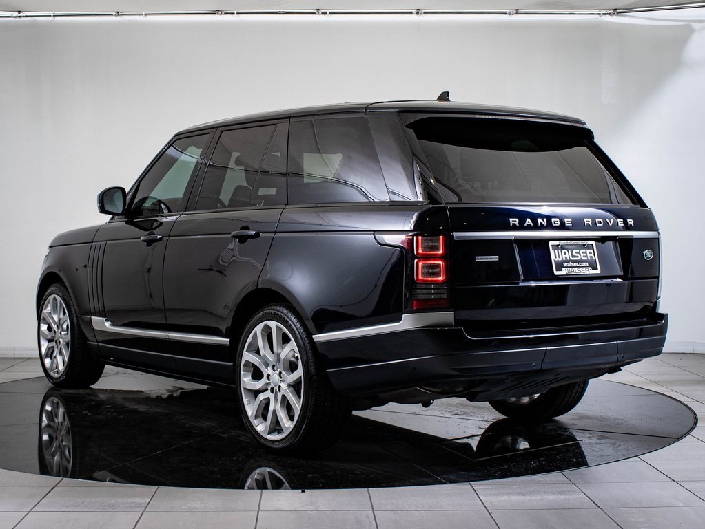 Used 2016 Land Rover Range Rover Supercharged image 5