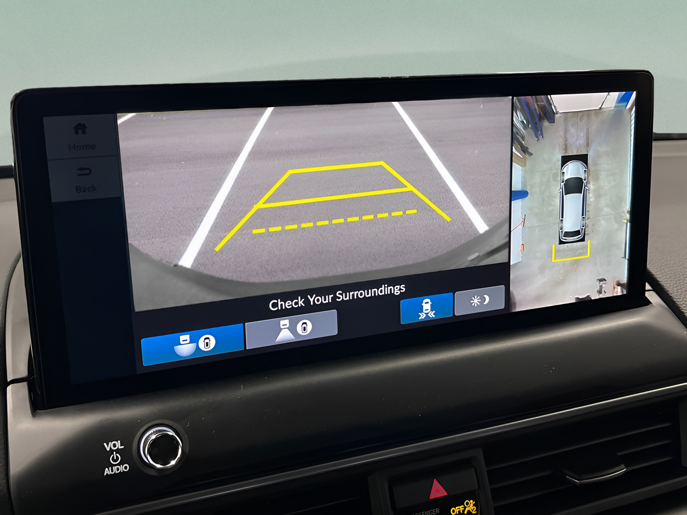 New 2026 Honda Pilot Touring image 19
