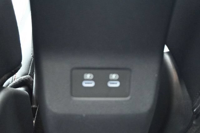 Used 2025 Nissan Kicks SR FWD image 19
