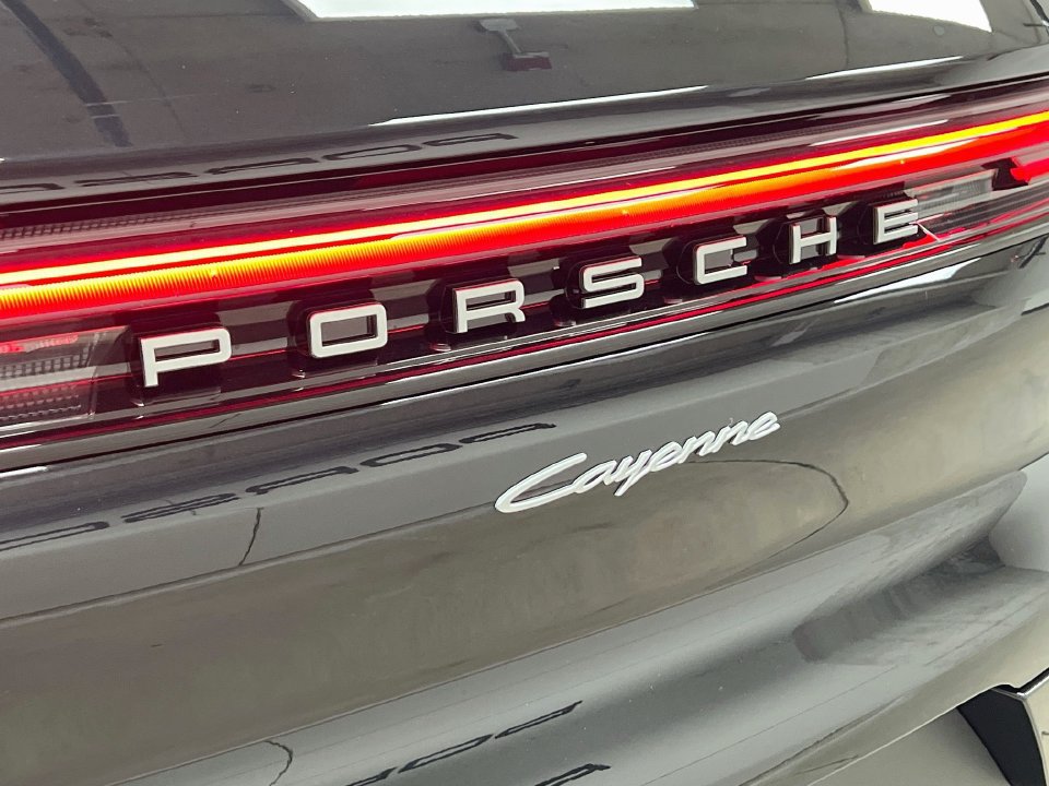 New 2026 Porsche Cayenne AWD/4WD image 34
