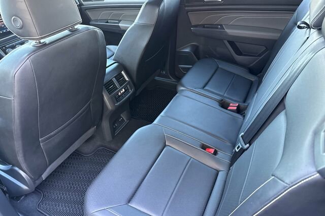 Certified 2023 Volkswagen Atlas SE w/ Panoramic Sunroof Package image 12