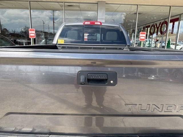 Used 2016 Toyota Tundra Limited w/ Limited Premium Package image 3