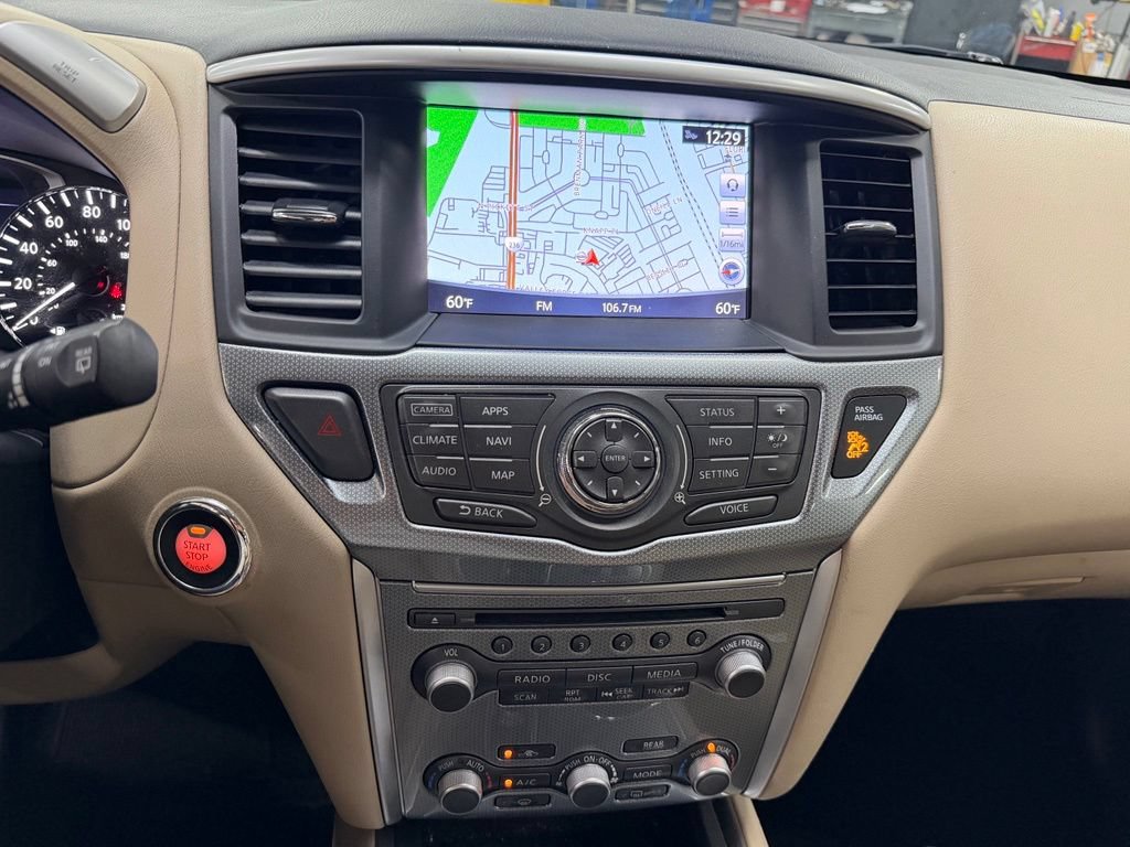 Used 2017 Nissan Pathfinder SL w/ SL Tech Package AWD/4WD image 8