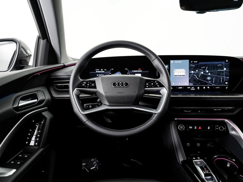 Certified 2025 Audi Q5 Premium w/ 19" Wheel Package AWD/4WD image 23
